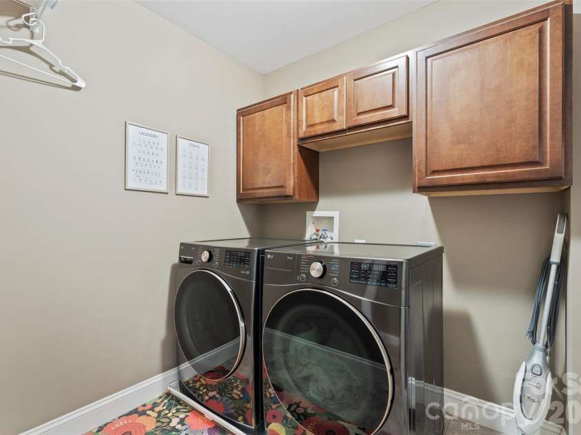 314 Stone Cliff Lane, Lake Wylie, SC 29710.  MLS# CAR4405243, YatesRealty ID 42449. 