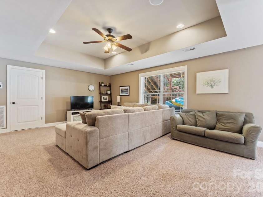 314 Stone Cliff Lane, Lake Wylie, SC 29710.  MLS# CAR4405243, YatesRealty ID 42449. 