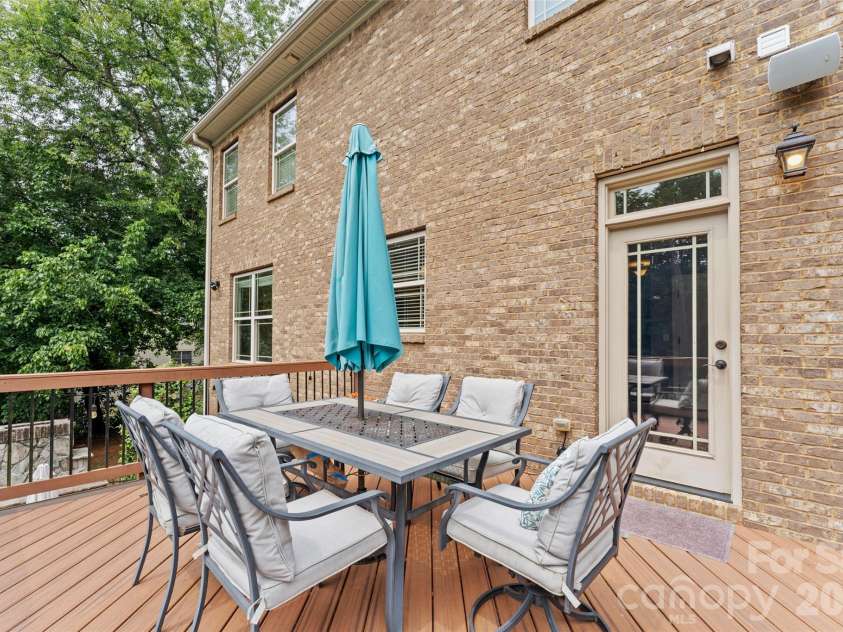 314 Stone Cliff Lane, Lake Wylie, SC 29710.  MLS# CAR4405243, YatesRealty ID 42449. 