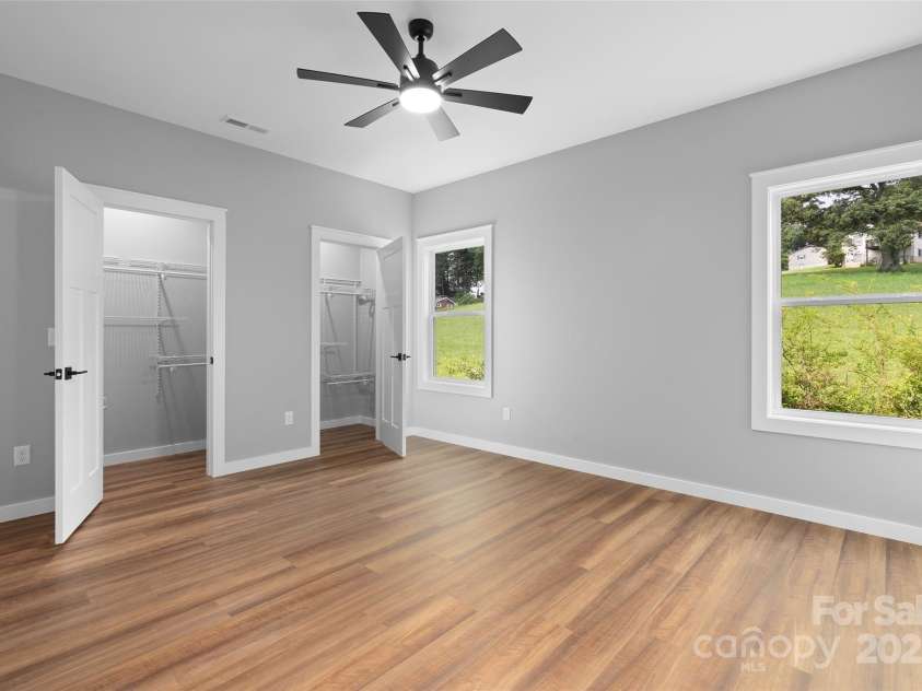 141 Peyton Elaine Road, Clyde, NC 28721.  MLS# CAR4241344, YatesRealty ID 4245. 