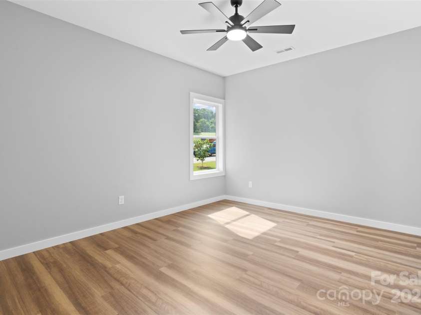 141 Peyton Elaine Road, Clyde, NC 28721.  MLS# CAR4241344, YatesRealty ID 4245. 