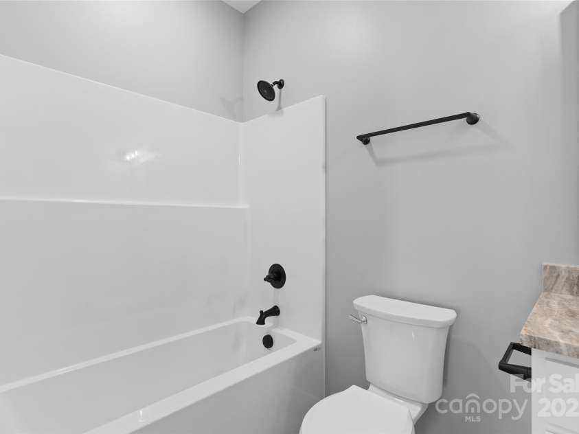 141 Peyton Elaine Road, Clyde, NC 28721.  MLS# CAR4241344, YatesRealty ID 4245. 