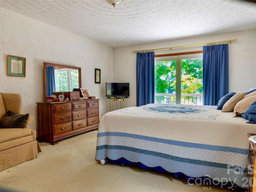 16231 Weatherly Way, Huntersville, NC 28078.  MLS# CAR4410519, YatesRealty ID 42450. 