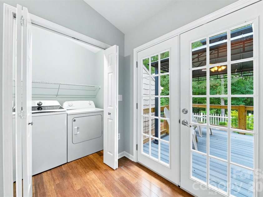 419 19th Avenue Court, Hickory, NC 28601.  MLS# CAR4410851, YatesRealty ID 42451. 