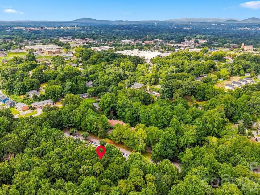 419 19th Avenue Court, Hickory, NC 28601.  MLS# CAR4410851, YatesRealty ID 42451. 
