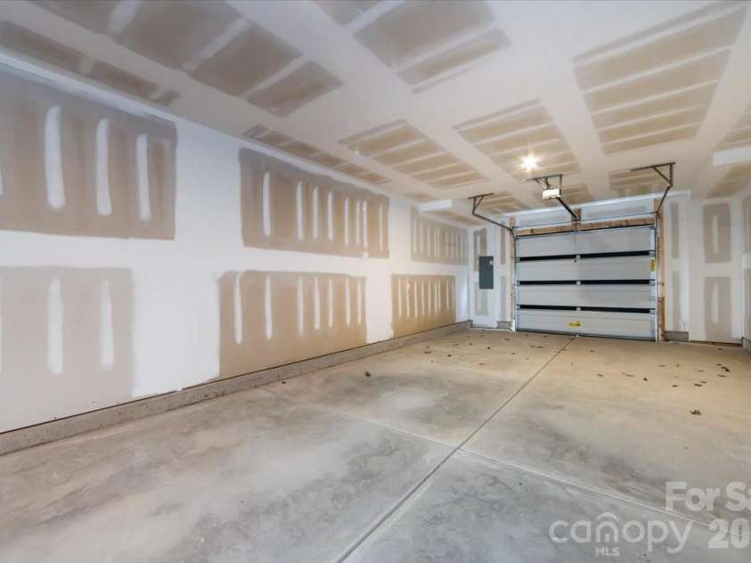 3013 Circles End, Charlotte, NC 28226.  MLS# CAR4396103, YatesRealty ID 42452. Rear load 2 bay tandem garage