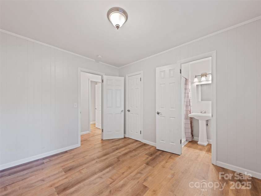 263 Blanton Street, Columbus, NC 28722.  MLS# CAR4190973, YatesRealty ID 4246. Second Bedroom Bathroom View