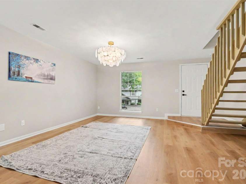 3959 Briarhill Drive, Charlotte, NC 28215.  MLS# CAR4408109, YatesRealty ID 42460. 