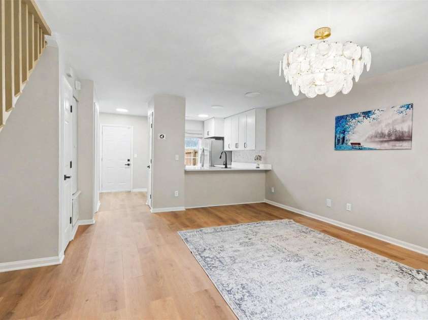 3959 Briarhill Drive, Charlotte, NC 28215.  MLS# CAR4408109, YatesRealty ID 42460. 