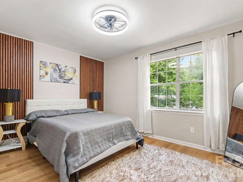 3959 Briarhill Drive, Charlotte, NC 28215.  MLS# CAR4408109, YatesRealty ID 42460. 