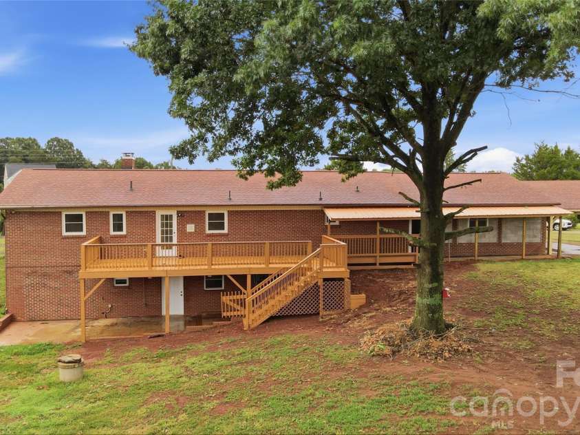 3881 Summerow Road, Maiden, NC 28650.  MLS# CAR4409606, YatesRealty ID 42462. 