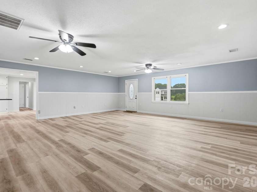 3881 Summerow Road, Maiden, NC 28650.  MLS# CAR4409606, YatesRealty ID 42462. 
