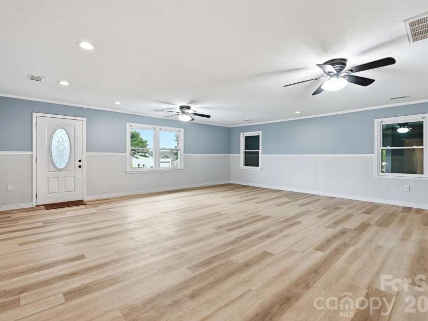 3881 Summerow Road, Maiden, NC 28650.  MLS# CAR4409606, YatesRealty ID 42462. 