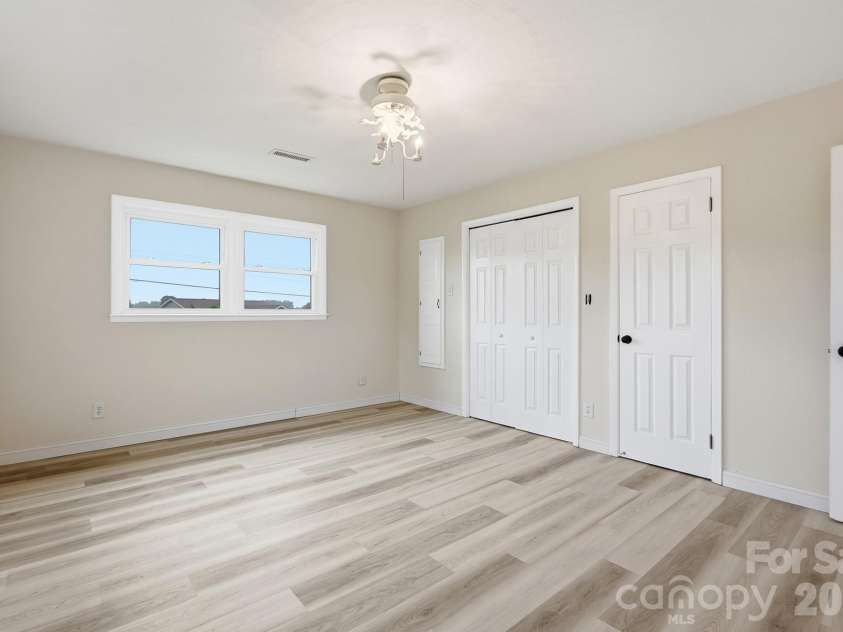 3881 Summerow Road, Maiden, NC 28650.  MLS# CAR4409606, YatesRealty ID 42462. 