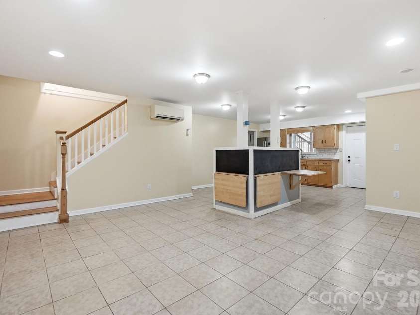 3881 Summerow Road, Maiden, NC 28650.  MLS# CAR4409606, YatesRealty ID 42462. 