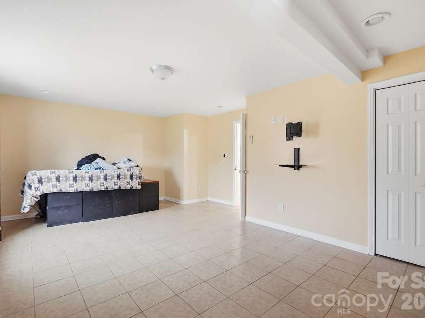 3881 Summerow Road, Maiden, NC 28650.  MLS# CAR4409606, YatesRealty ID 42462. 
