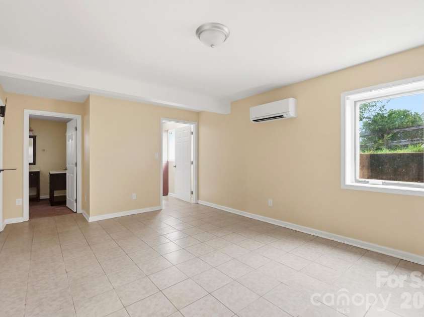 3881 Summerow Road, Maiden, NC 28650.  MLS# CAR4409606, YatesRealty ID 42462. 