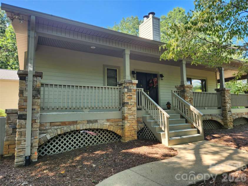 124 Huntington Road, Lake Lure, NC 28746.  MLS# CAR4409689, YatesRealty ID 42463. 