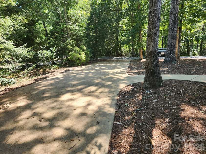124 Huntington Road, Lake Lure, NC 28746.  MLS# CAR4409689, YatesRealty ID 42463. 