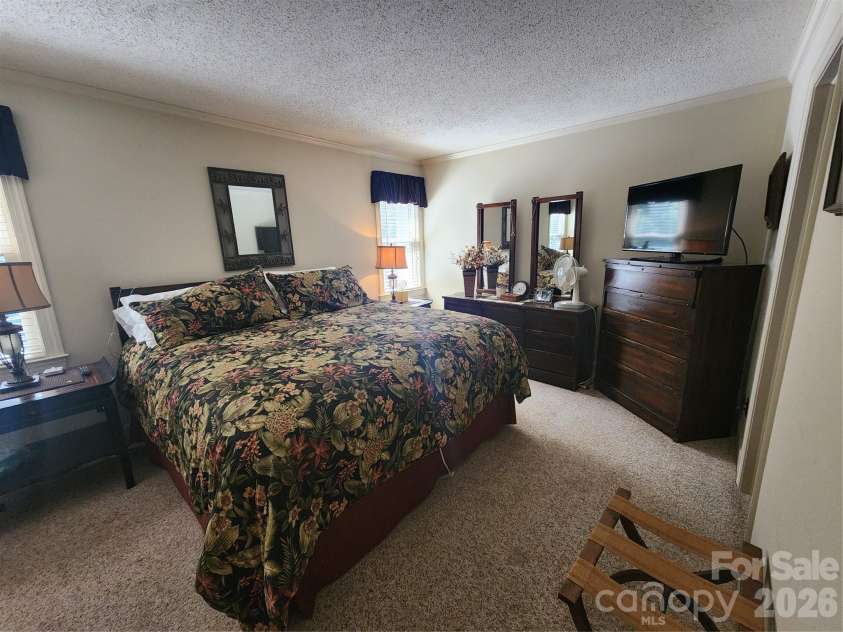 124 Huntington Road, Lake Lure, NC 28746.  MLS# CAR4409689, YatesRealty ID 42463. 