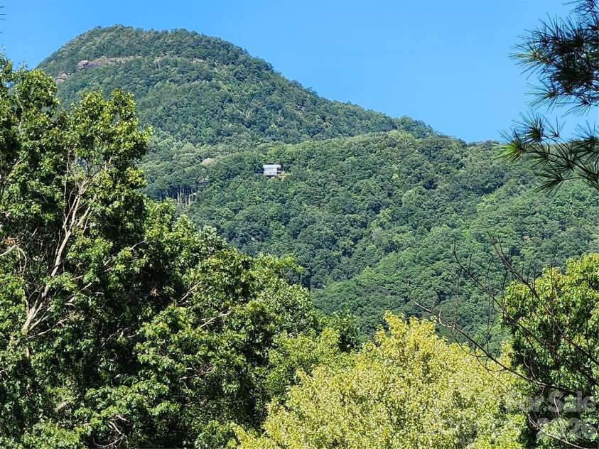 124 Huntington Road, Lake Lure, NC 28746.  MLS# CAR4409689, YatesRealty ID 42463. 