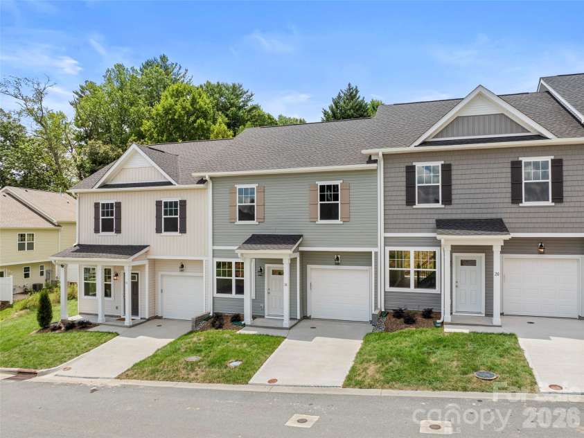 18 Bessie Luther Boulevard, Candler, NC 28715.  MLS# CAR4409981, YatesRealty ID 42466. 