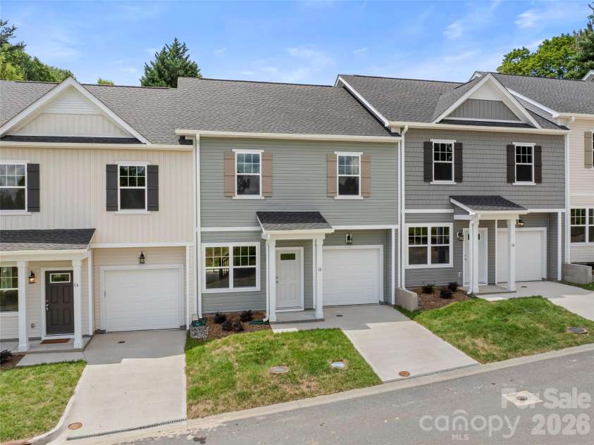 18 Bessie Luther Boulevard, Candler, NC 28715.  MLS# CAR4409981, YatesRealty ID 42466. 