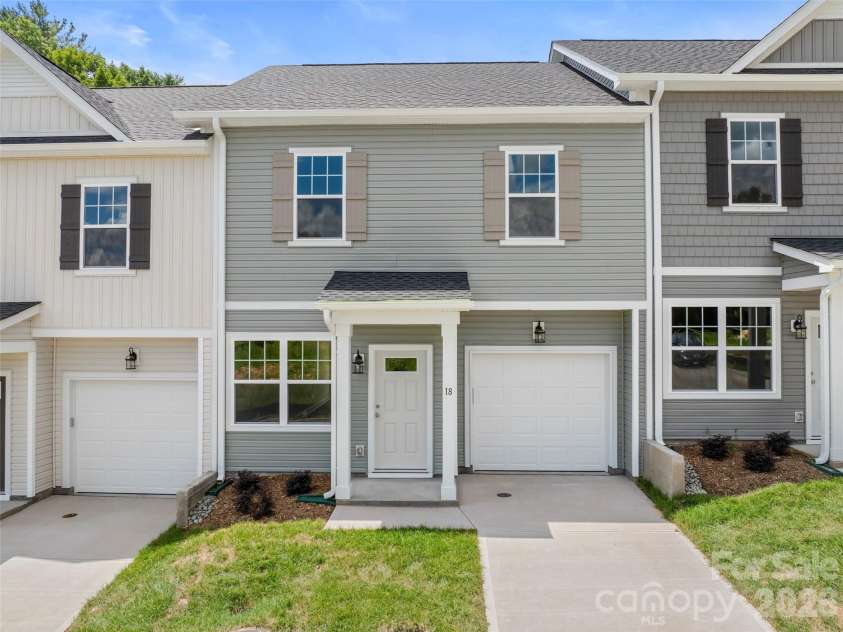 18 Bessie Luther Boulevard, Candler, NC 28715.  MLS# CAR4409981, YatesRealty ID 42466. 