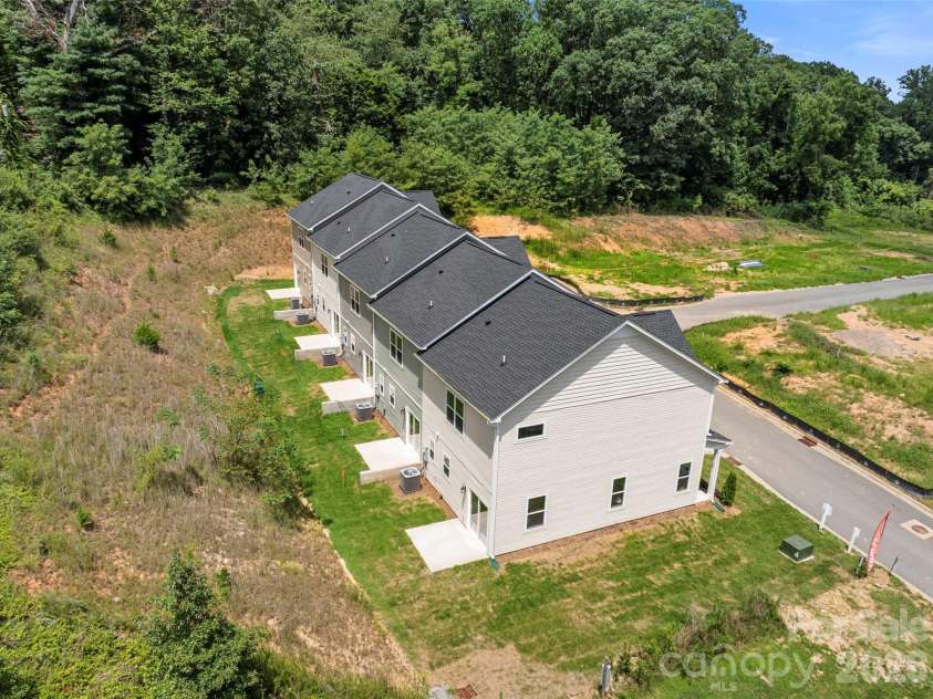 18 Bessie Luther Boulevard, Candler, NC 28715.  MLS# CAR4409981, YatesRealty ID 42466. 