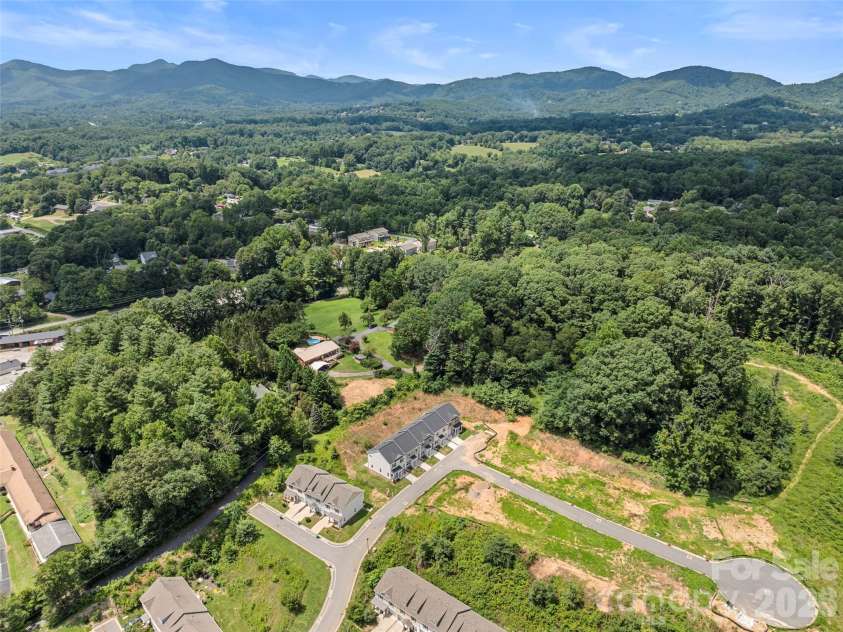 18 Bessie Luther Boulevard, Candler, NC 28715.  MLS# CAR4409981, YatesRealty ID 42466. 