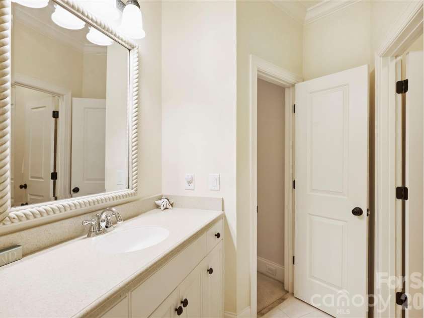 1501 Venetian Way Drive, Waxhaw, NC 28173.  MLS# CAR4411821, YatesRealty ID 42467. 