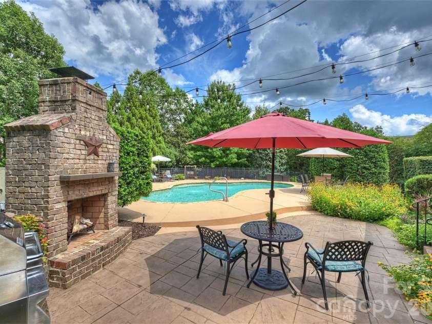 1501 Venetian Way Drive, Waxhaw, NC 28173.  MLS# CAR4411821, YatesRealty ID 42467. 