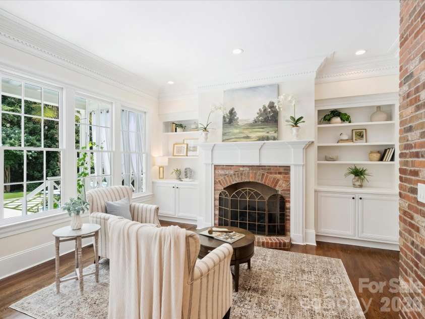 9146 Heydon Hall Circle, Charlotte, NC 28210.  MLS# CAR4404067, YatesRealty ID 42468. 
