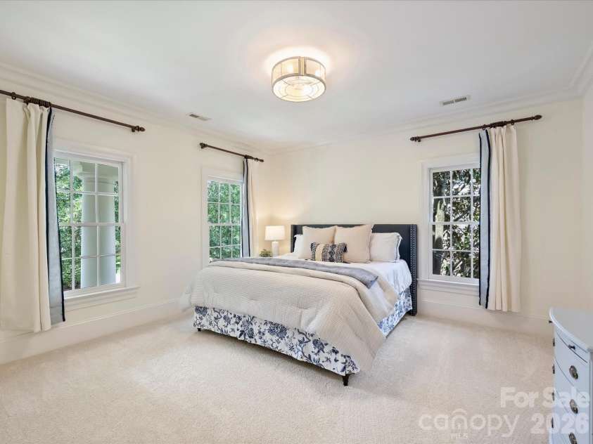 9146 Heydon Hall Circle, Charlotte, NC 28210.  MLS# CAR4404067, YatesRealty ID 42468. 