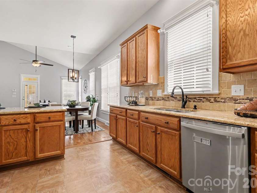 12629 Doster Avenue, Charlotte, NC 28277.  MLS# CAR4404455, YatesRealty ID 42470. 