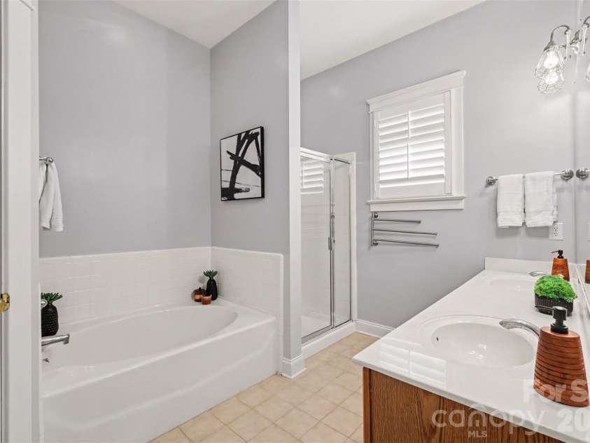 12629 Doster Avenue, Charlotte, NC 28277.  MLS# CAR4404455, YatesRealty ID 42470. 