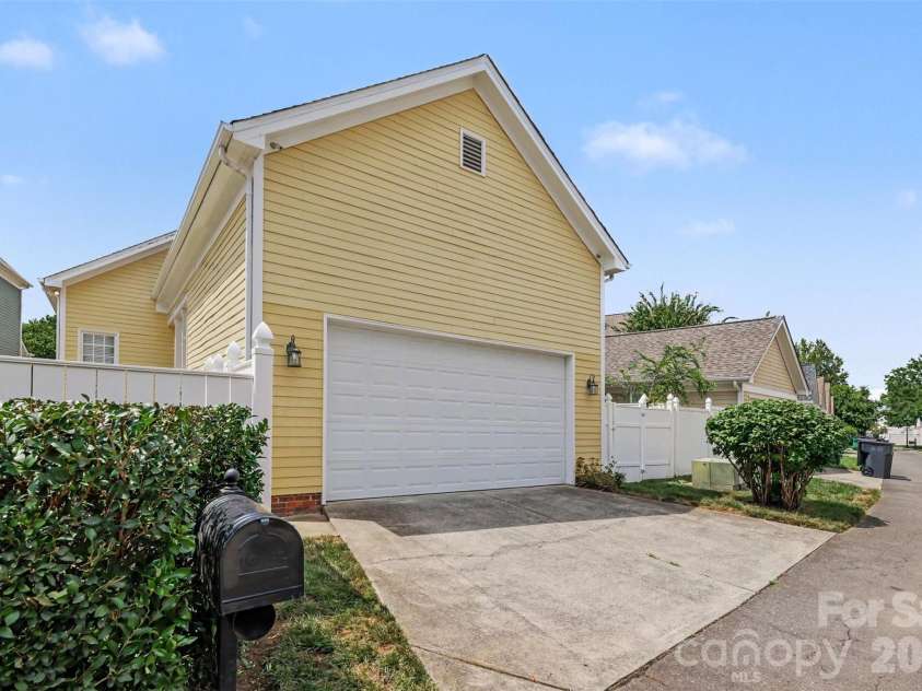 12629 Doster Avenue, Charlotte, NC 28277.  MLS# CAR4404455, YatesRealty ID 42470. 