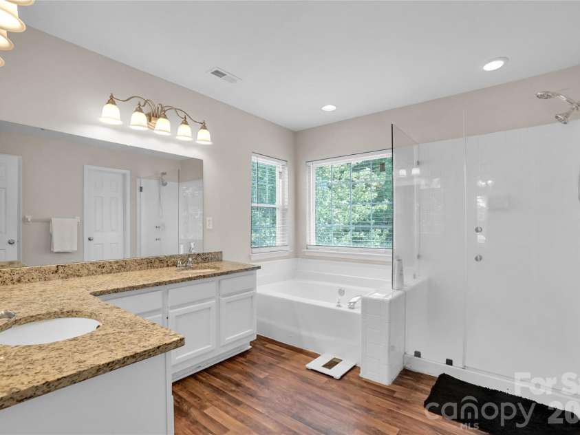 10706 Hellebore Road, Charlotte, NC 28213.  MLS# CAR4409890, YatesRealty ID 42471. 
