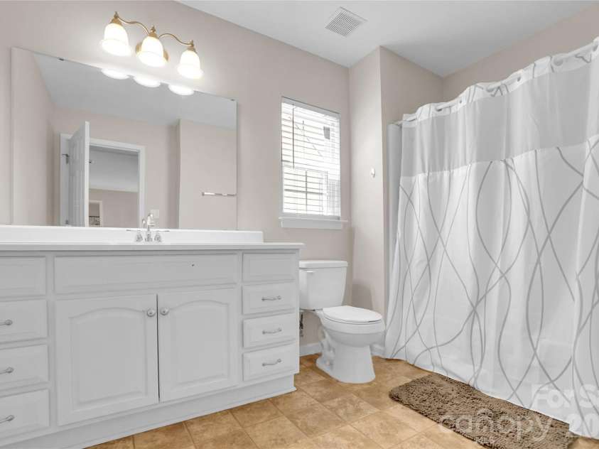 10706 Hellebore Road, Charlotte, NC 28213.  MLS# CAR4409890, YatesRealty ID 42471. 