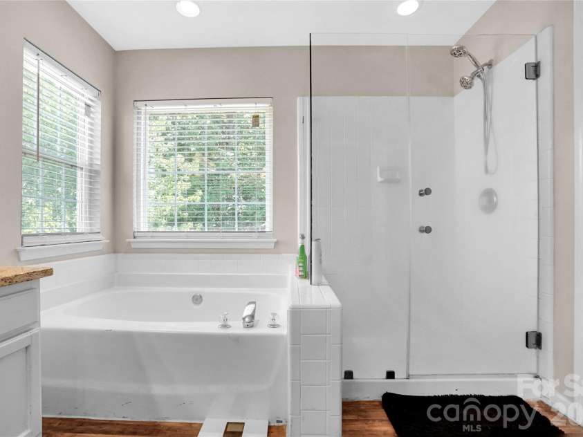 10706 Hellebore Road, Charlotte, NC 28213.  MLS# CAR4409890, YatesRealty ID 42471. 