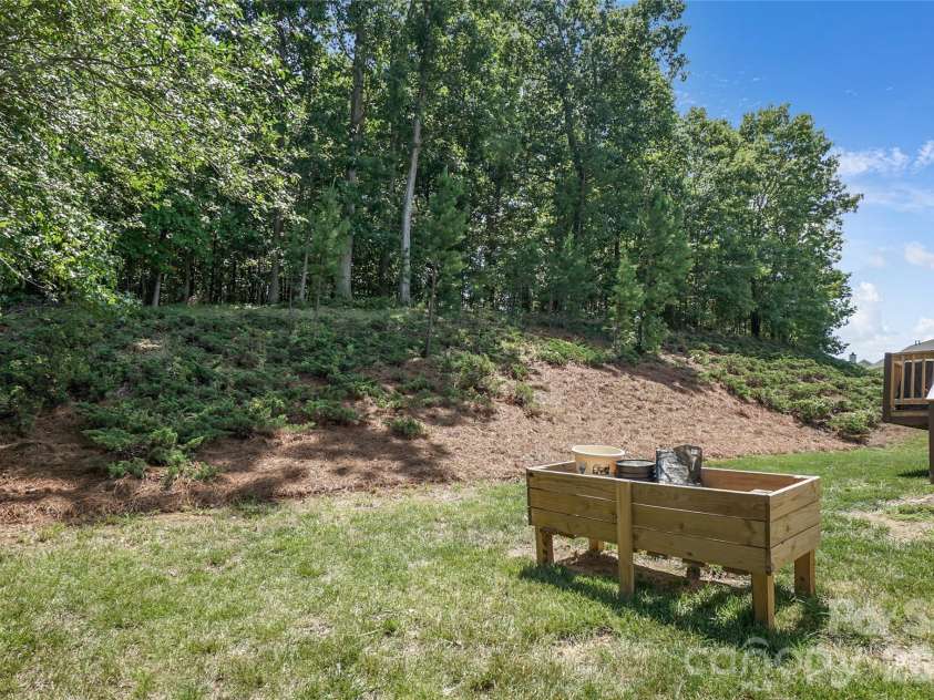 10706 Hellebore Road, Charlotte, NC 28213.  MLS# CAR4409890, YatesRealty ID 42471. 