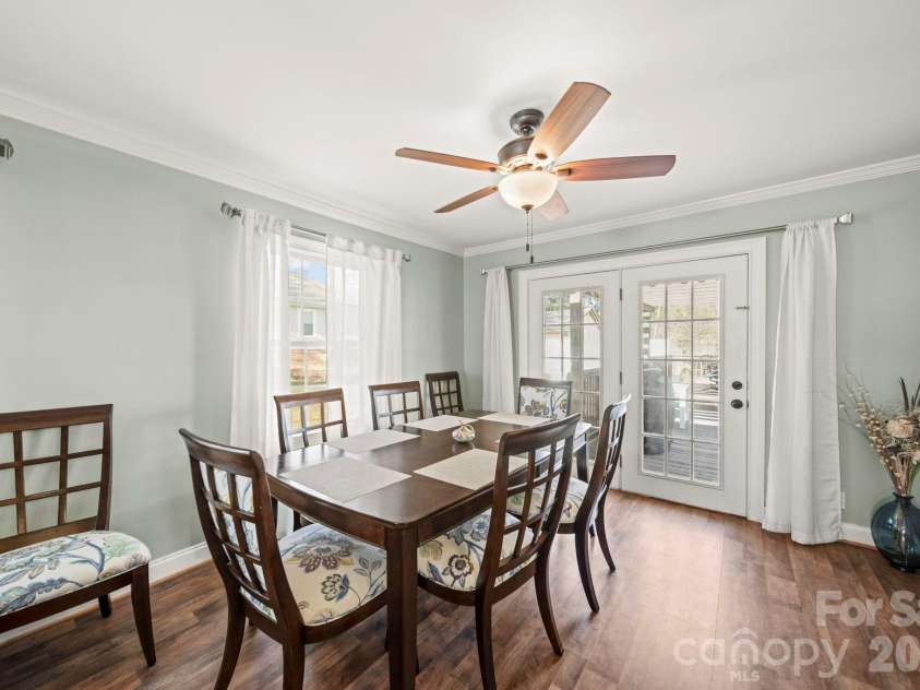 211 9th Street, Belmont, NC 28012.  MLS# CAR4385746, YatesRealty ID 42472. 