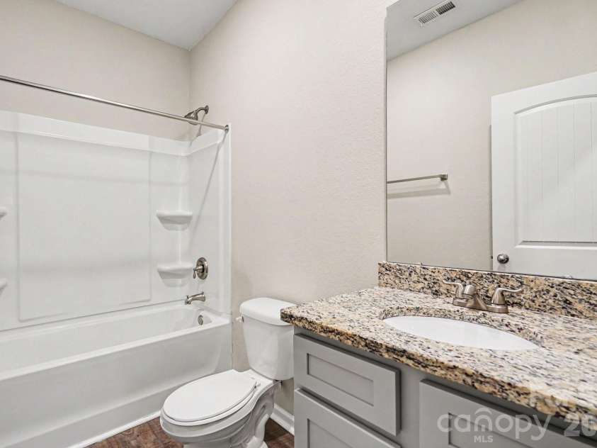1029 Culver Spring Way, Charlotte, NC 28215.  MLS# CAR4391324, YatesRealty ID 42473. 