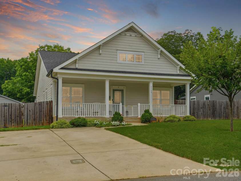 5309 Tarrywood Lane, Charlotte, NC 28205.  MLS# CAR4408943, YatesRealty ID 42474. 