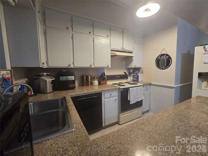 130 Shiloh Road, Troy, NC 27371.  MLS# CAR4406442, YatesRealty ID 42475. 