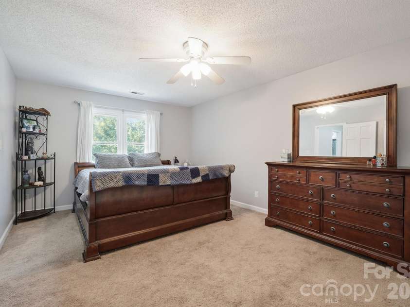 19535 Heartland Street, Cornelius, NC 28031.  MLS# CAR4405802, YatesRealty ID 42476. Primary Suite