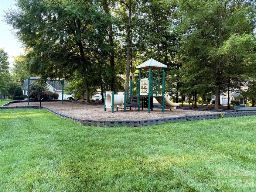 9610 Corbett Square Lane, Charlotte, NC 28214.  MLS# CAR4408193, YatesRealty ID 42477. 