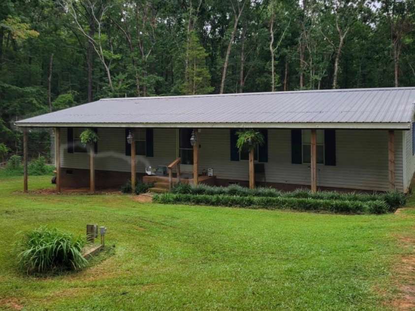 7518 Davis Road, Waxhaw, NC 28173.  MLS# CAR4406677, YatesRealty ID 42478. 