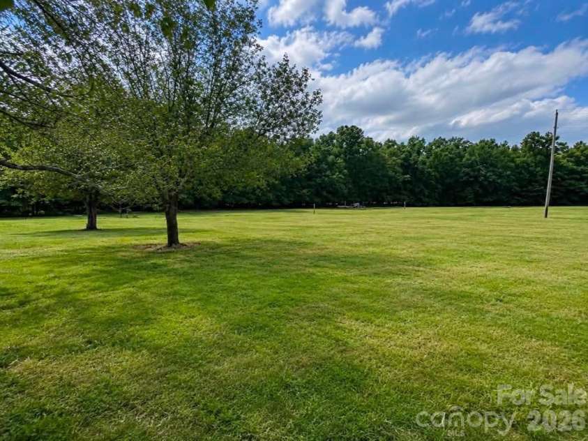 1003 Slick Rock Road, Chester, SC 29706.  MLS# CAR4407880, YatesRealty ID 42479. Front Lawn
