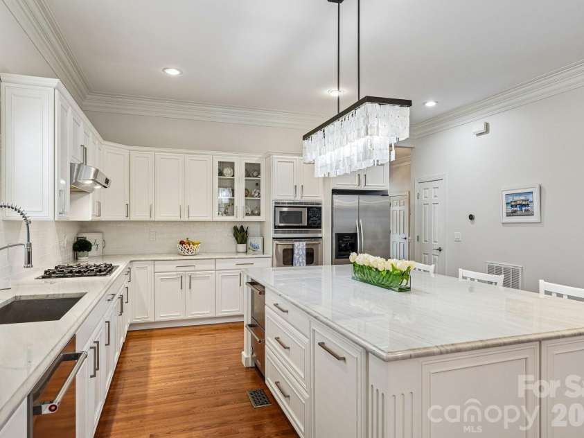 17406 Meadow Bottom Road, Charlotte, NC 28277.  MLS# CAR4397244, YatesRealty ID 42481. 